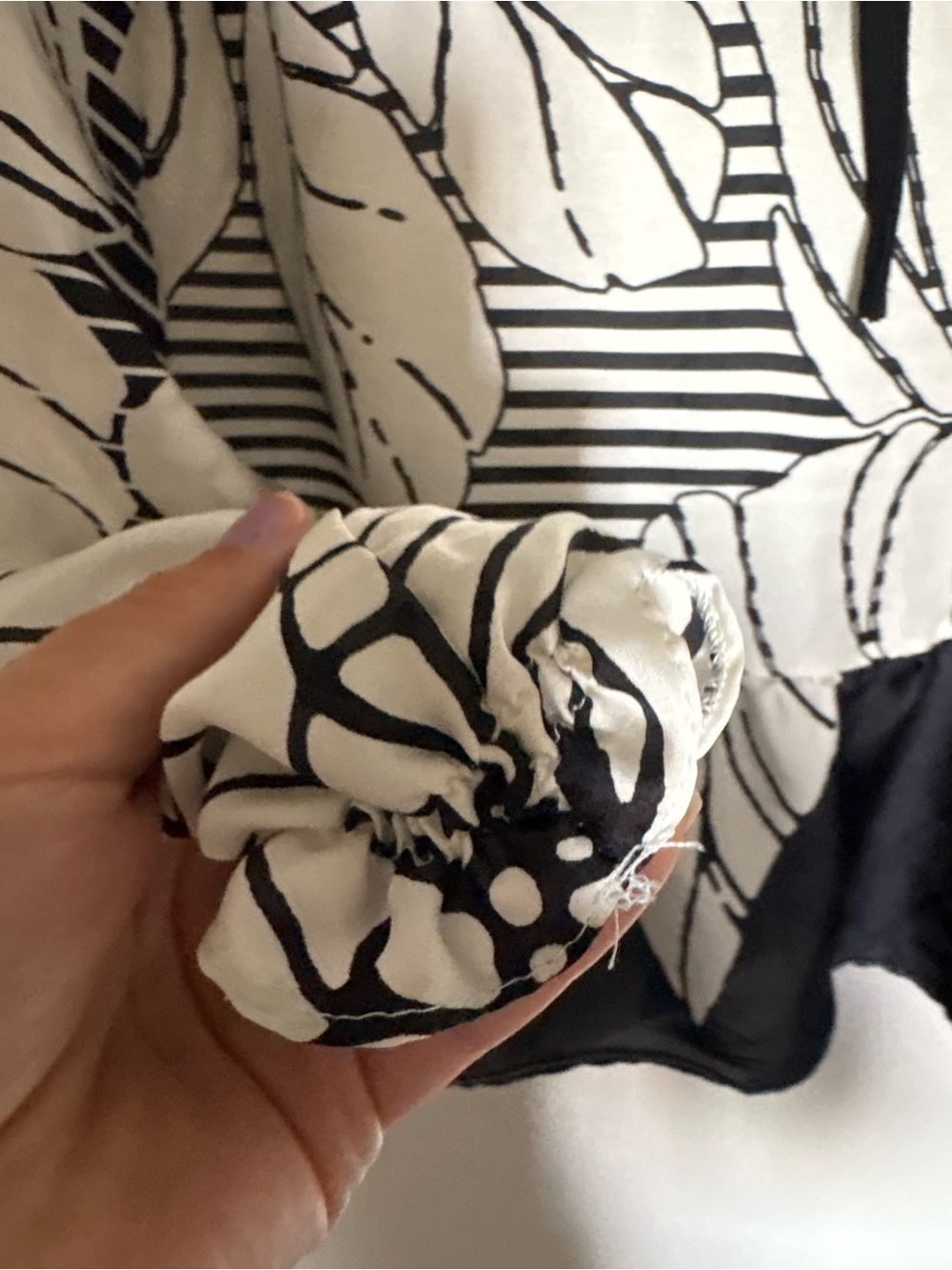 Rinascimento Monochrome Floral Tie-Front Blouse - Picture 7 of 10
